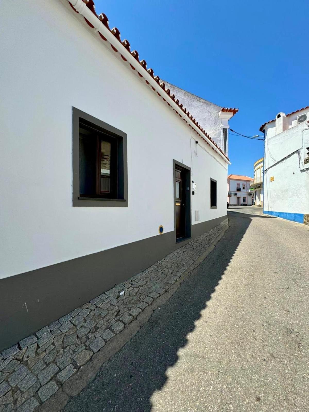Akonxego&Cia Apartment Mourao Exterior photo